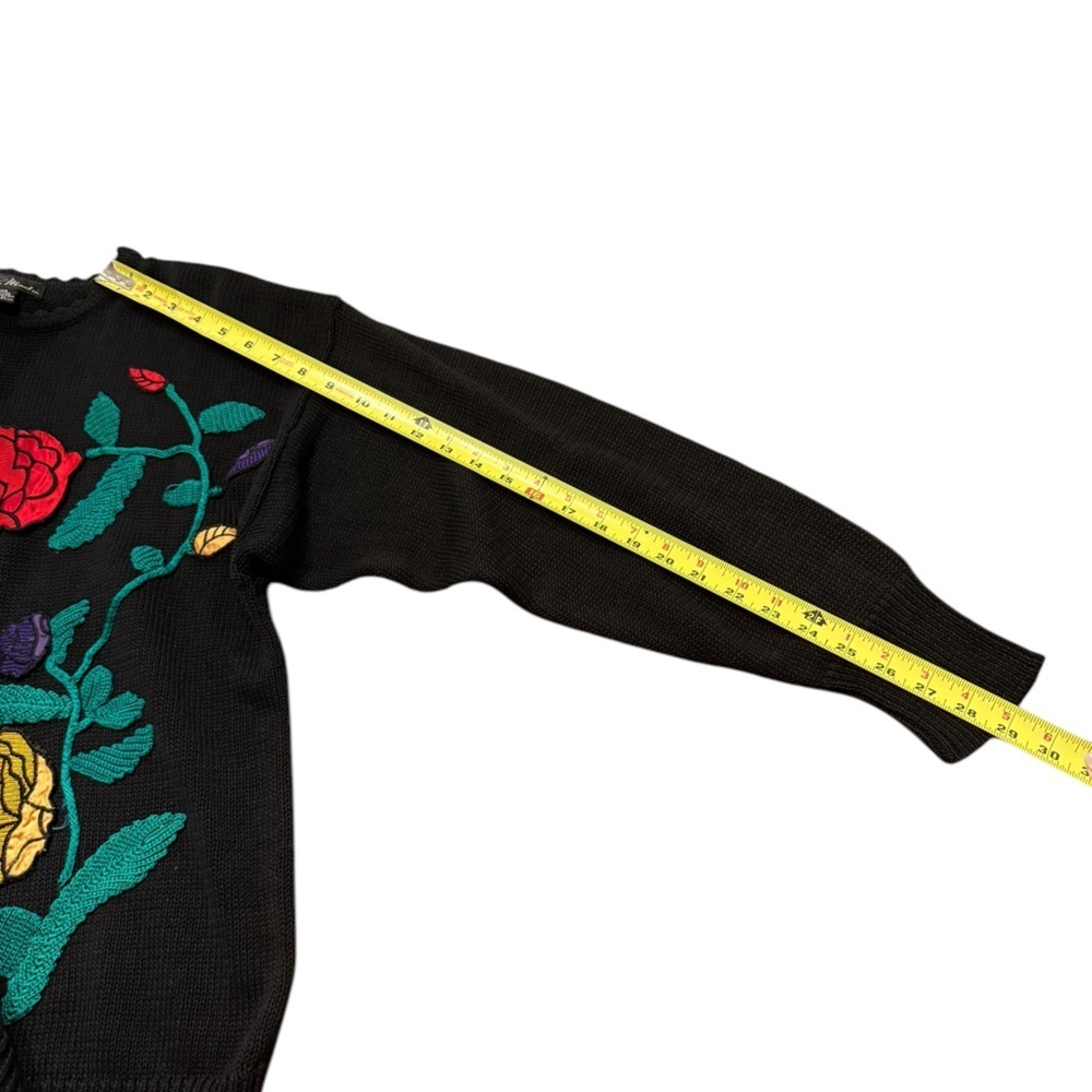 Richard Martin Women’s Medium Black Sweater w/ Multi Color Roses Size M Vintage - Picture 13 of 13